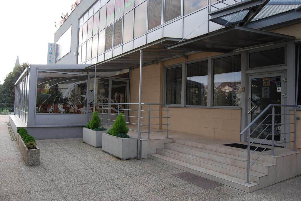 Hotel Saris Bardejov Luaran gambar