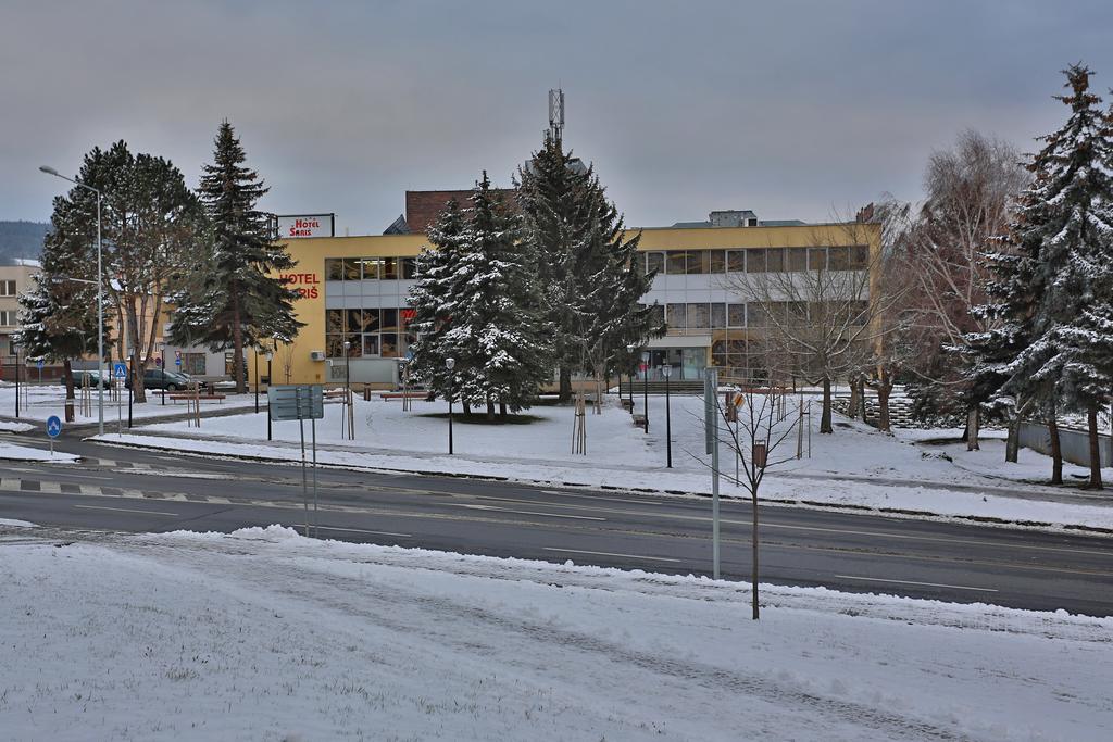Hotel Saris Bardejov Luaran gambar