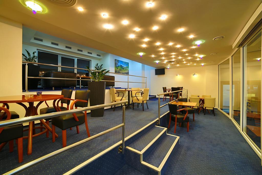 Hotel Saris Bardejov Luaran gambar